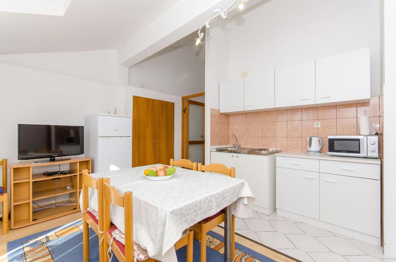 Apartments Zoran Drvenik  Ngoại thất bức ảnh