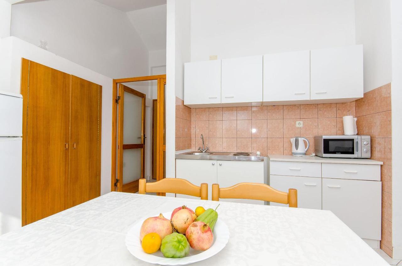 Apartments Zoran Drvenik  Ngoại thất bức ảnh