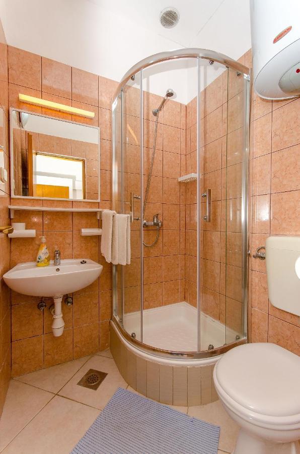 Apartments Zoran Drvenik  Ngoại thất bức ảnh